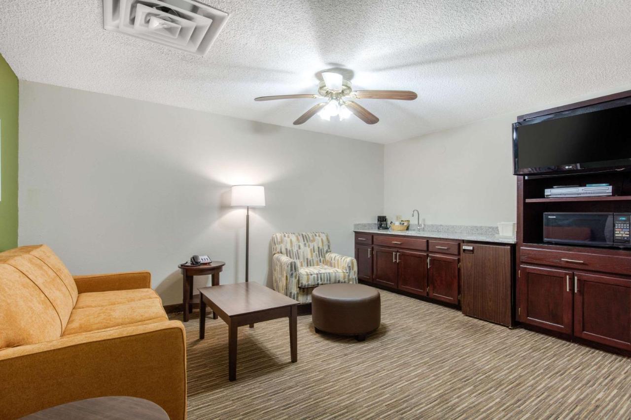 Quality Inn & Suites Mountain Home North Bagian luar foto