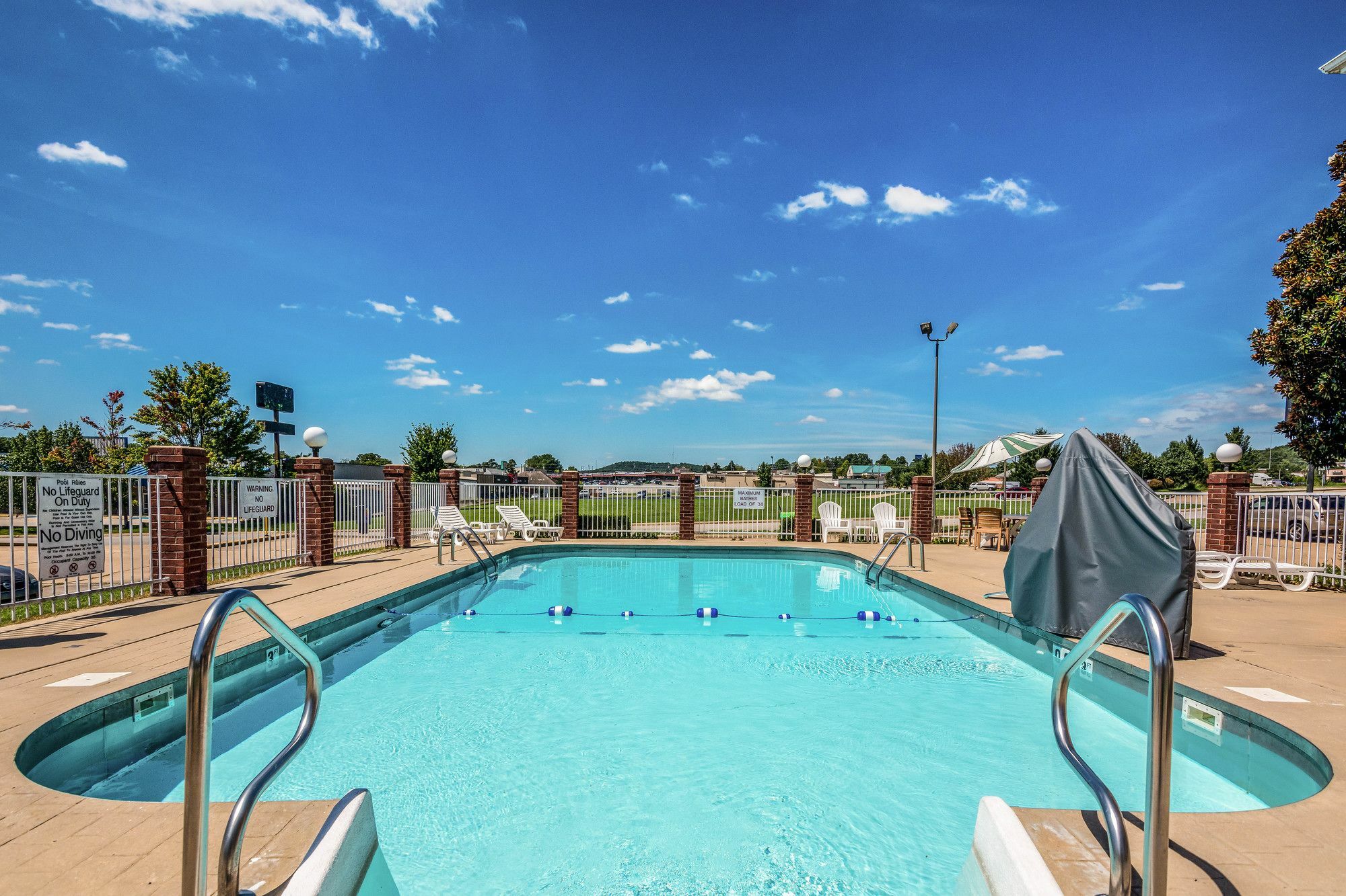 Quality Inn & Suites Mountain Home North Bagian luar foto